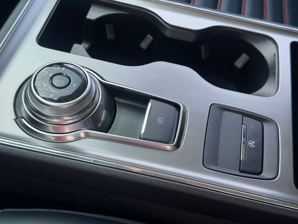 Used 2024 Ford Edge SEL w/ Sport Appearance Package image 23