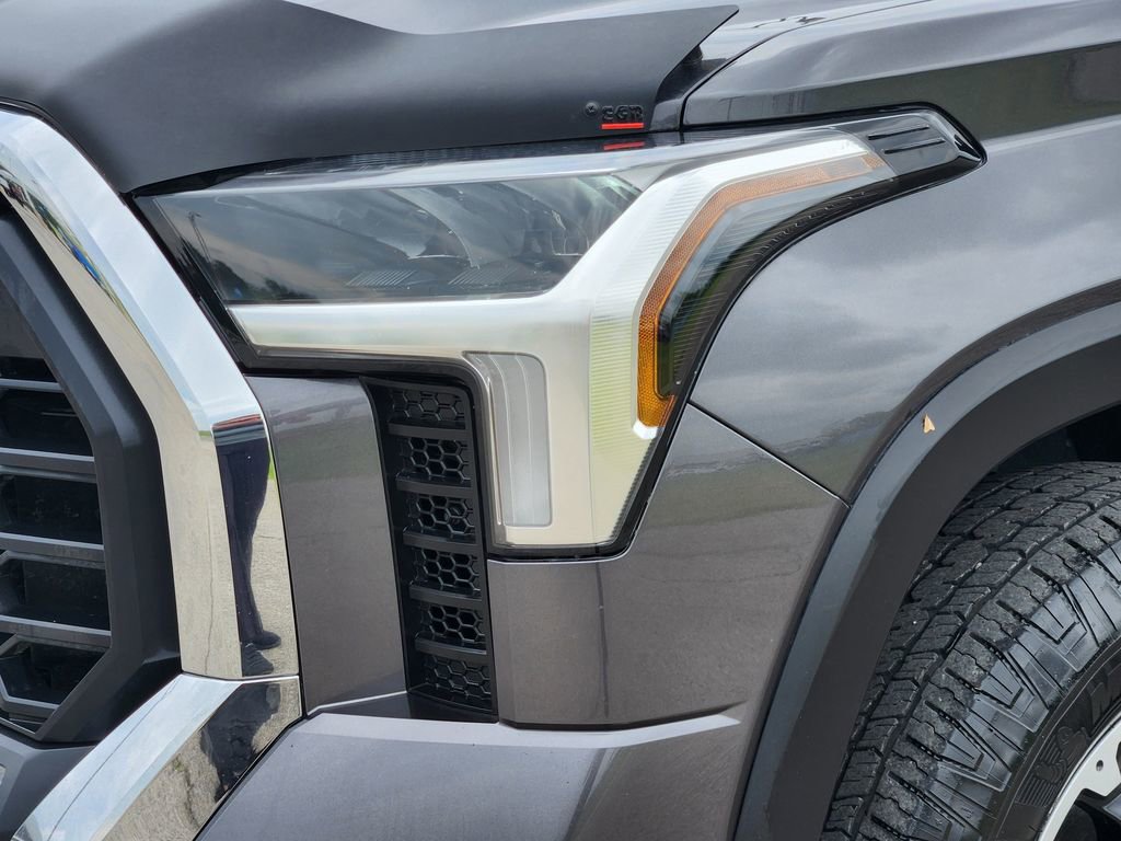 Used 2025 Toyota Tundra SR5 w/ TRD Off-Road Package AWD/4WD image 8