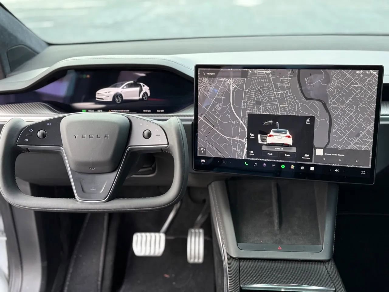 Used 2022 Tesla Model X Plaid image 22