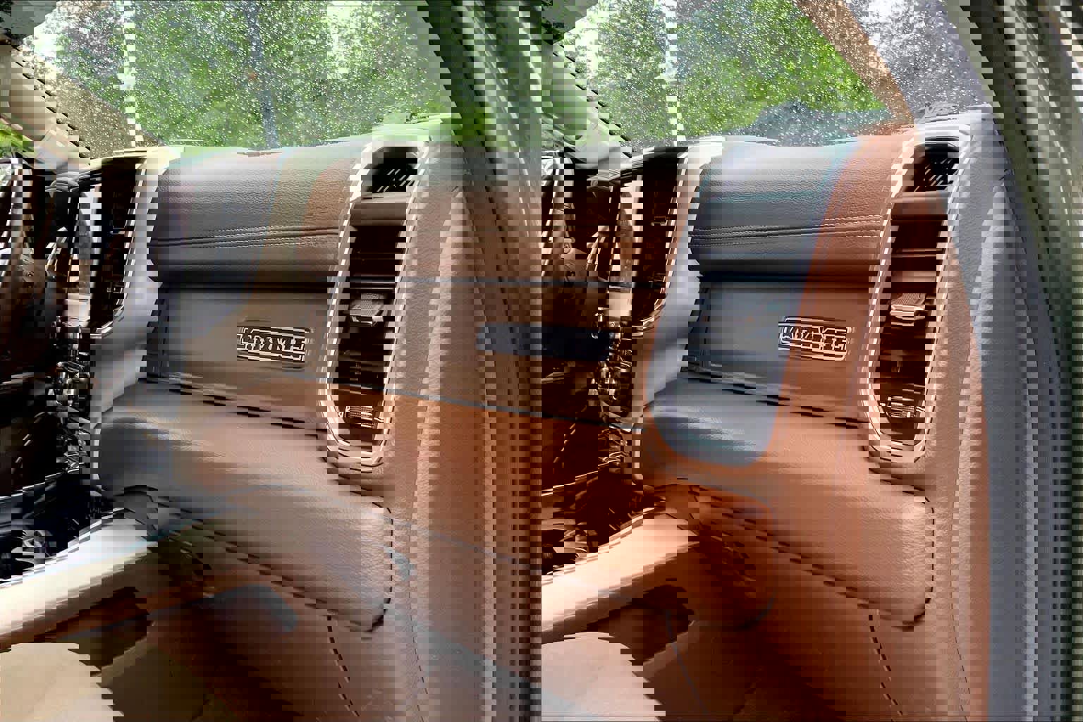 Used 2021 RAM 1500 Laramie AWD/4WD image 17