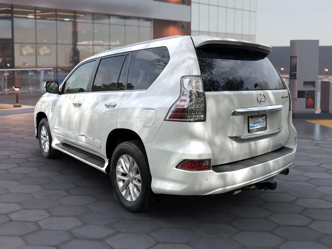 Used 2016 Lexus GX 460 w/ Premium Package AWD/4WD image 6
