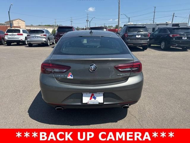 Used 2018 Buick Regal Preferred FWD image 4