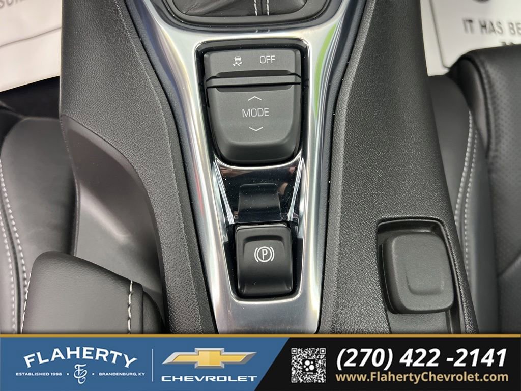 Used 2018 Chevrolet Camaro SS RWD image 29