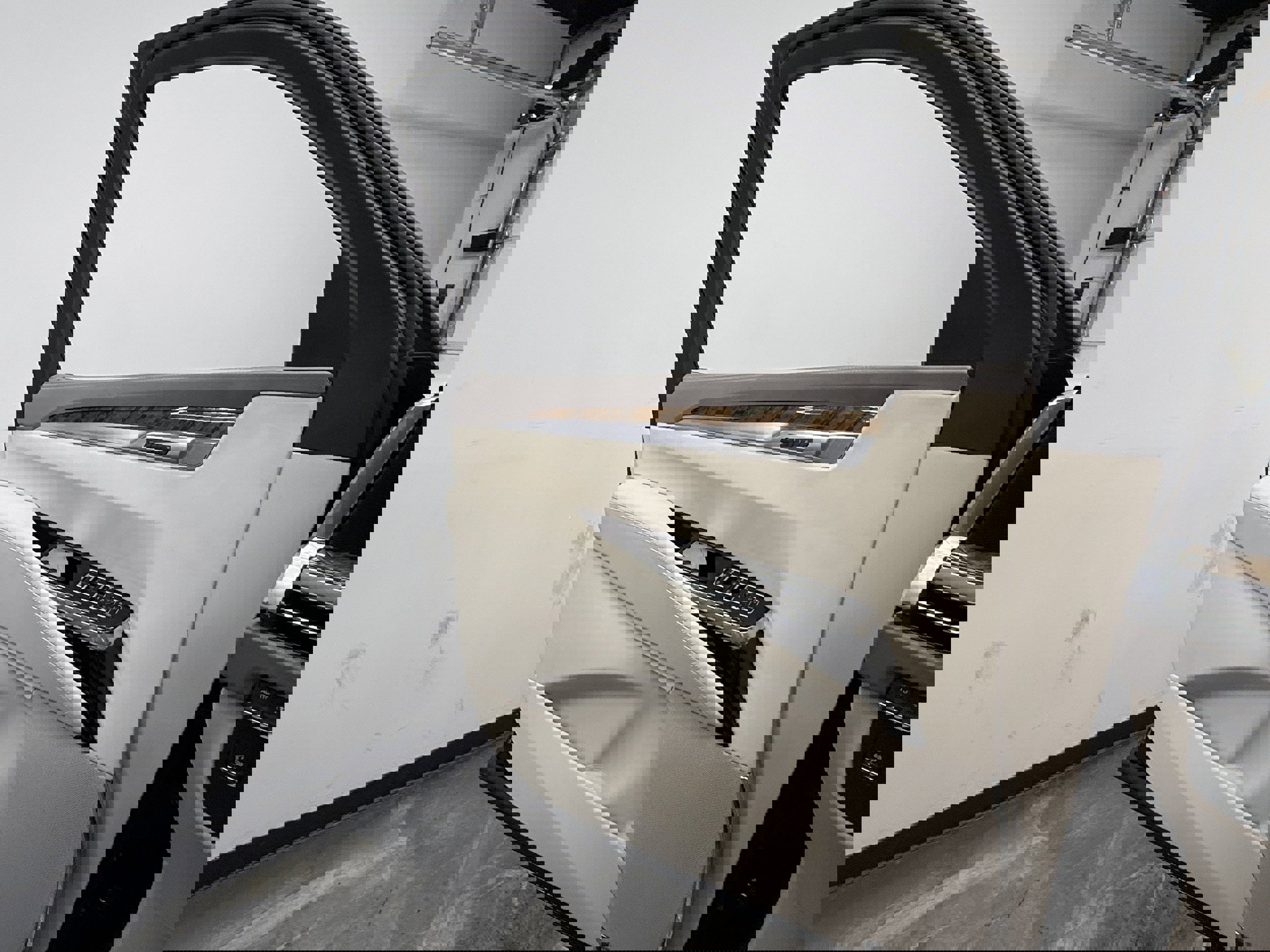 Used 2025 Cadillac Escalade ESV Sport Platinum image 27