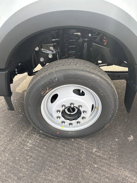 New 2026 Ford F550 4x4 Crew Cab image 12