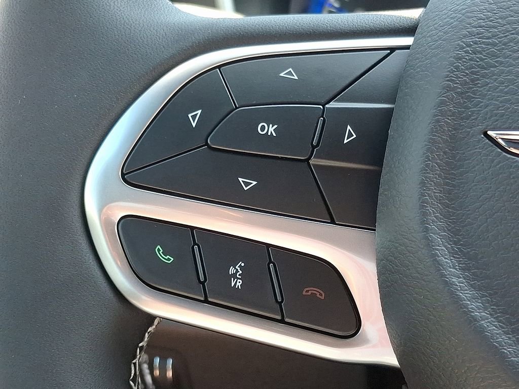 New 2025 Chrysler Voyager LX image 17