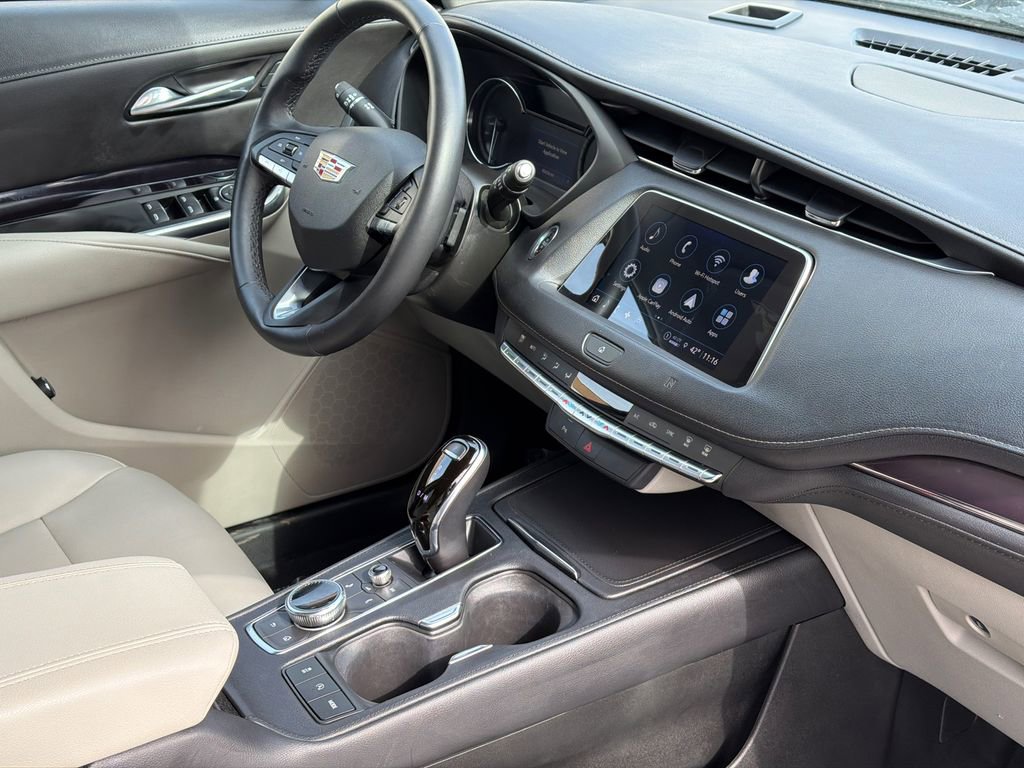 Used 2021 Cadillac XT4 Luxury image 11