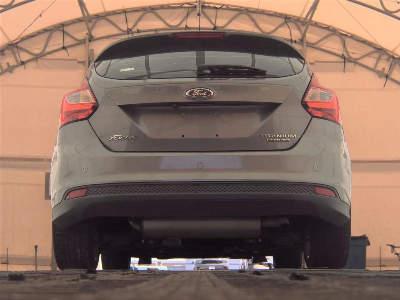 Used 2014 Ford Focus Titanium FWD image 7