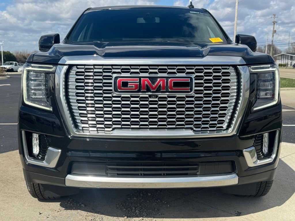 Used 2022 GMC Yukon Denali image 2