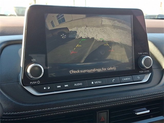 Used 2023 Nissan Rogue SV image 13