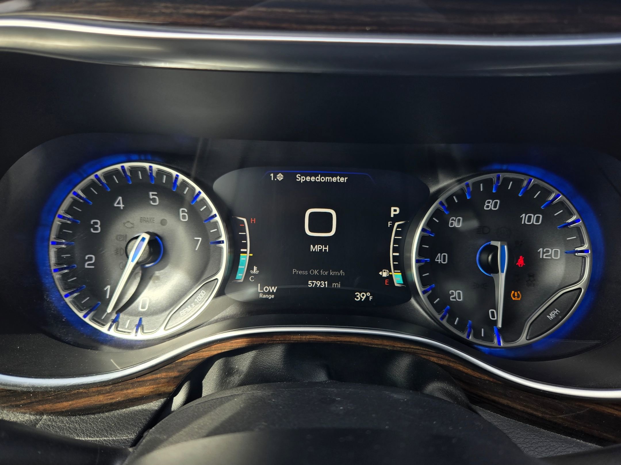 Used 2023 Chrysler Pacifica Limited image 26