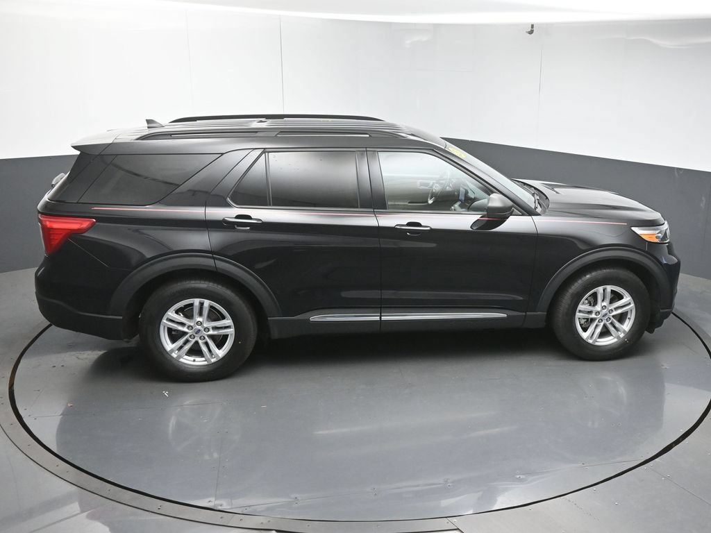 Used 2023 Ford Explorer XLT w/ Equipment Group 202A RWD image 48