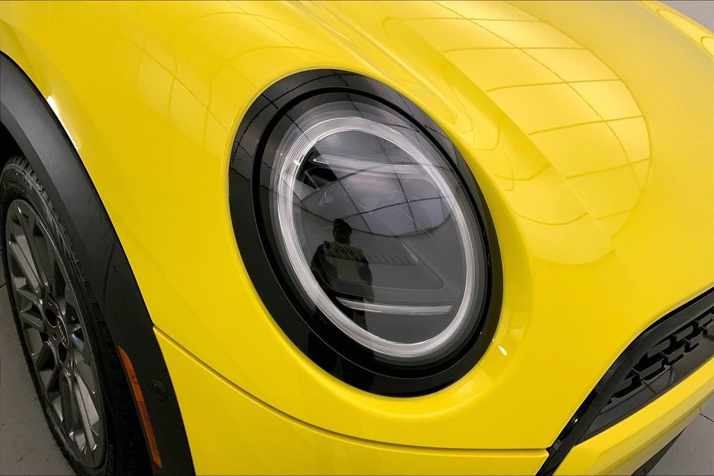 Certified 2025 MINI Cooper S image 27