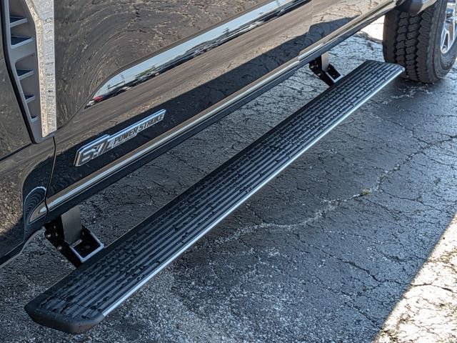 New 2026 Ford F250 Lariat w/ FX4 Off-Road Package image 8