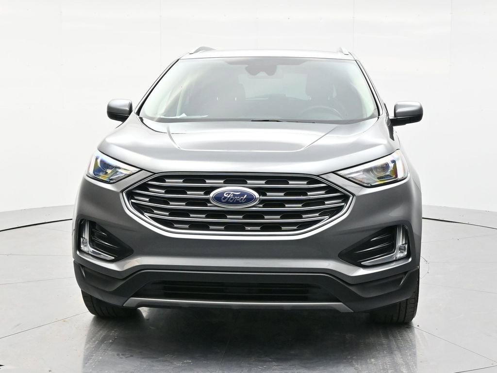 Used 2022 Ford Edge SEL w/ Convenience Package image 2