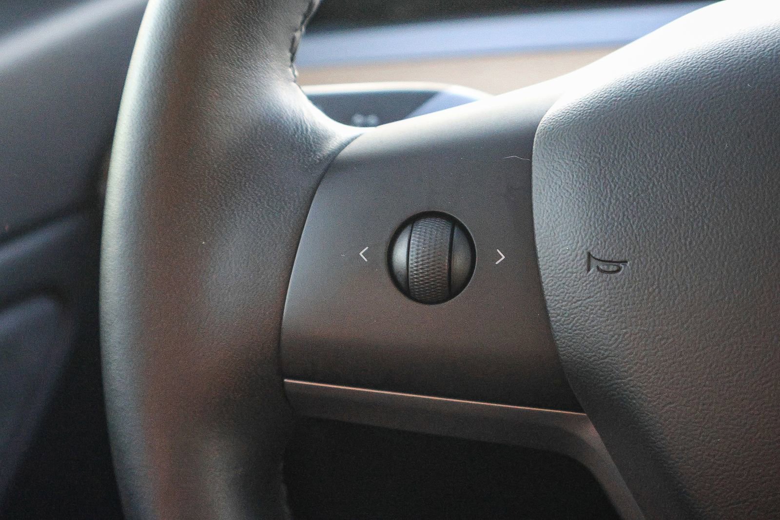 Used 2020 Tesla Model 3 Long Range image 34