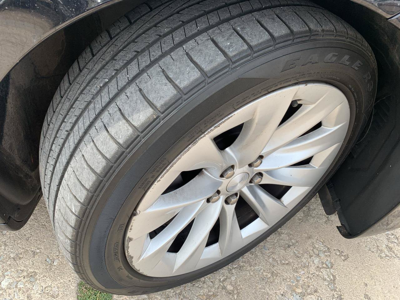 Used 2017 Tesla Model S 60 RWD image 18
