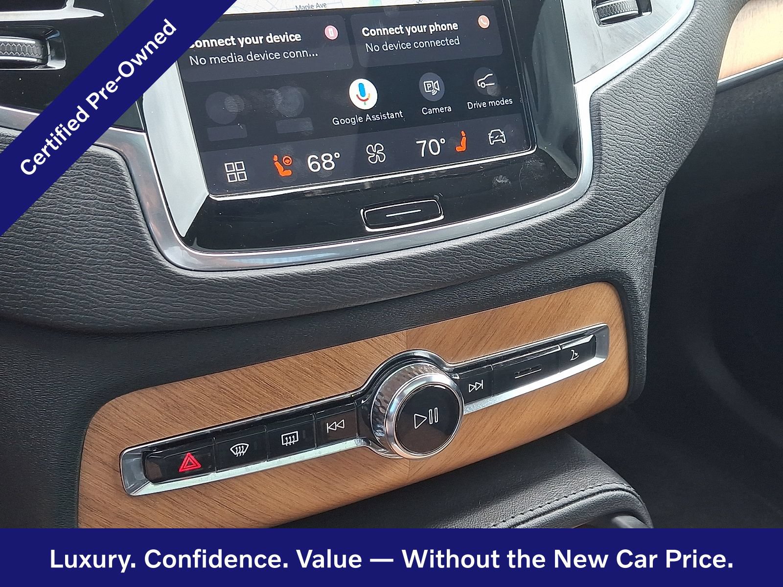 Certified 2023 Volvo XC90 B6 Plus AWD/4WD image 17