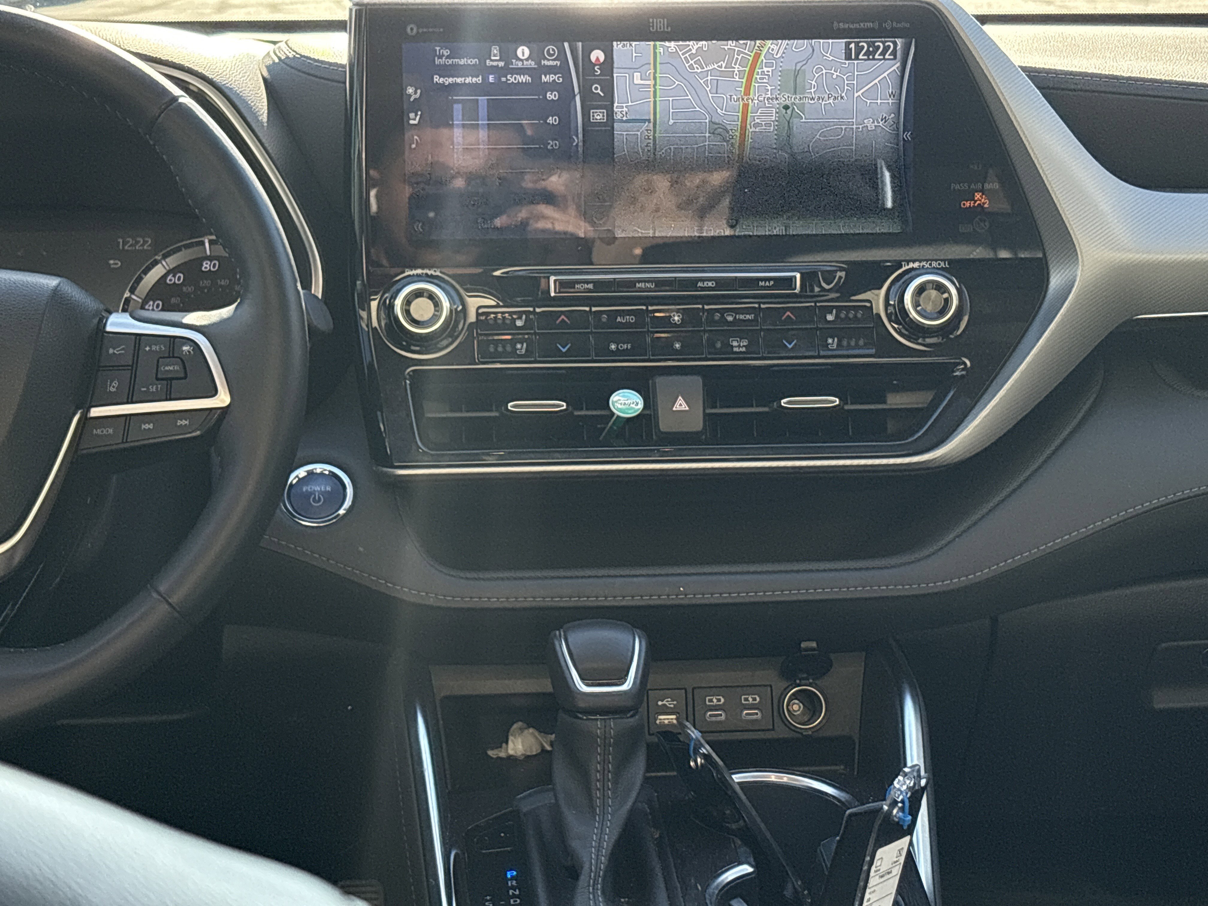 Used 2022 Toyota Highlander Platinum image 30