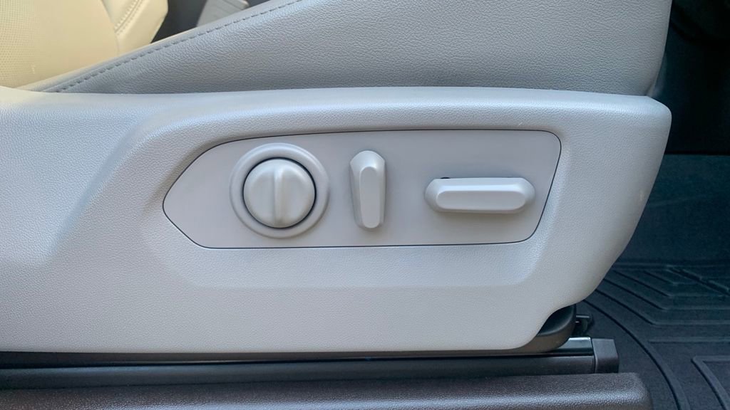 Used 2019 Chevrolet Silverado 1500 LTZ w/ LTZ Premium Package image 12