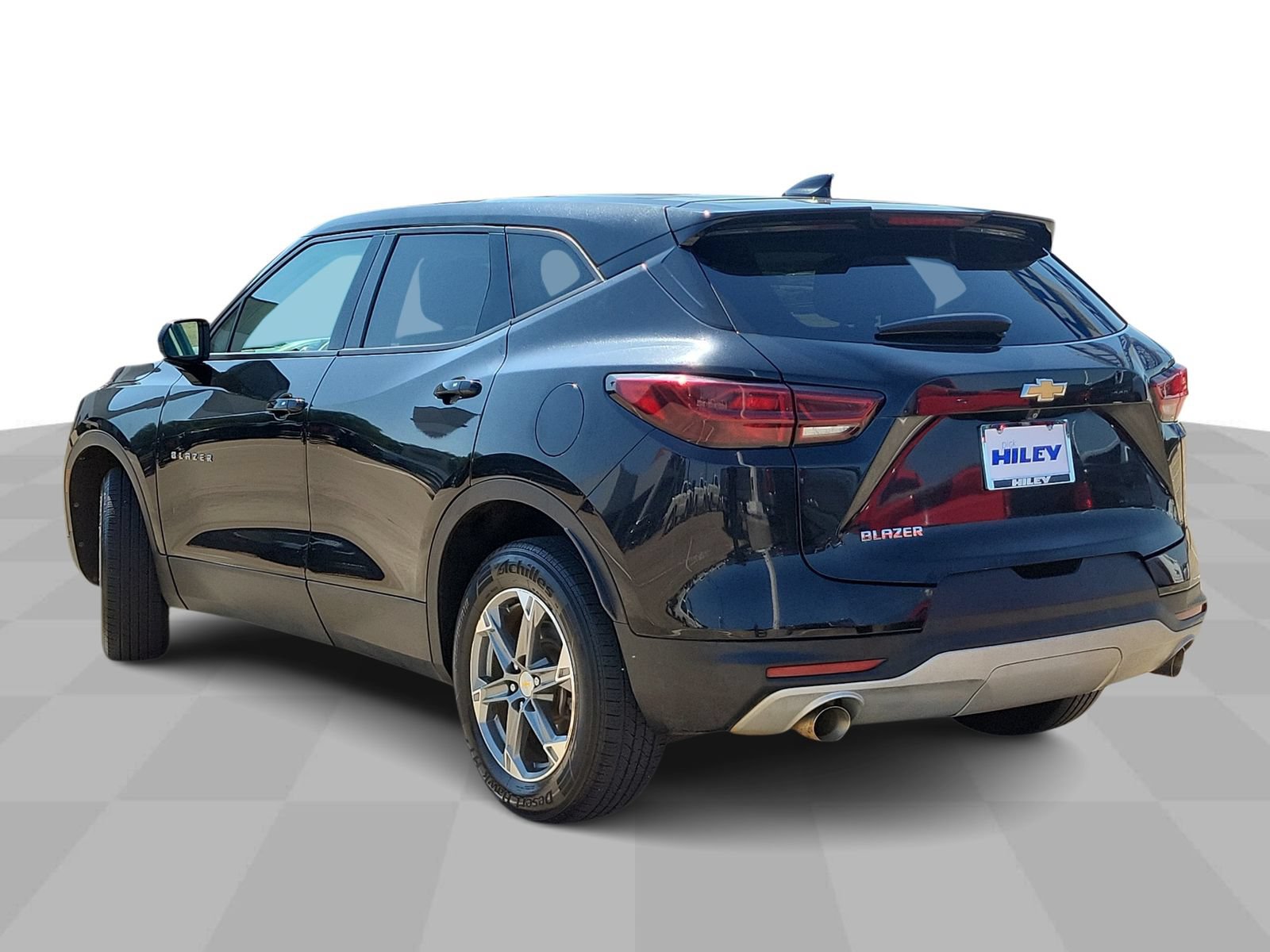 Used 2023 Chevrolet Blazer LT FWD image 6