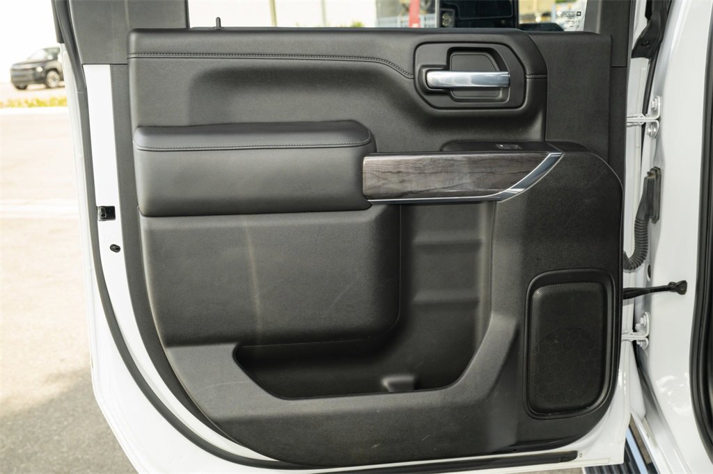 Used 2021 Chevrolet Silverado 2500 LTZ image 40