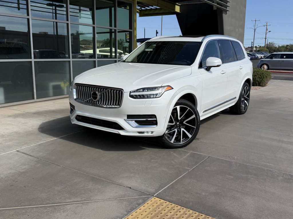 Used 2023 Volvo XC90 B6 Plus w/ Protection Package Premier AWD/4WD image 2