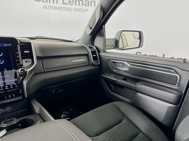 New 2026 RAM 1500 4x4 Crew Cab image 23