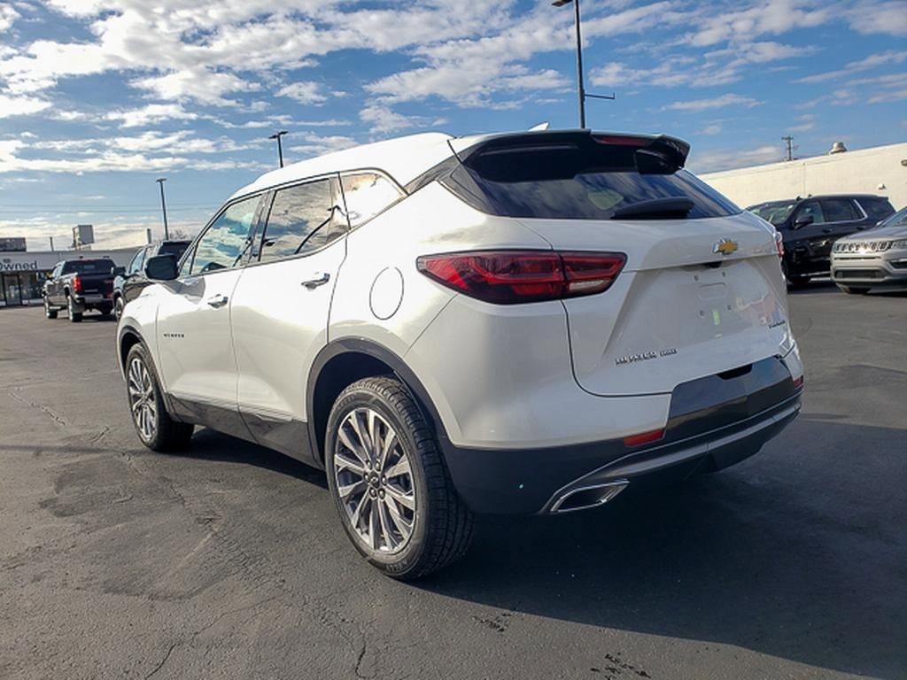 Used 2023 Chevrolet Blazer Premier w/ Enhanced Convenience Package image 5