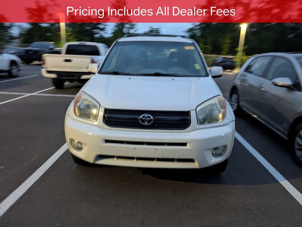 Used 2005 Toyota RAV4 4WD image 2