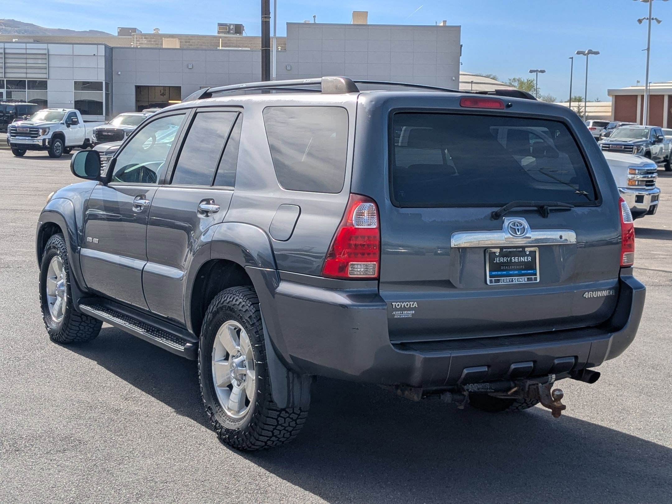 Used 2007 Toyota 4Runner SR5 image 3