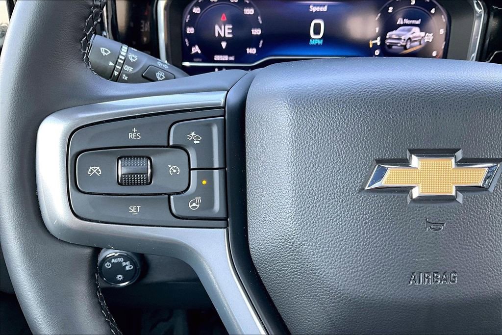 Used 2025 Chevrolet Silverado 1500 LT image 26