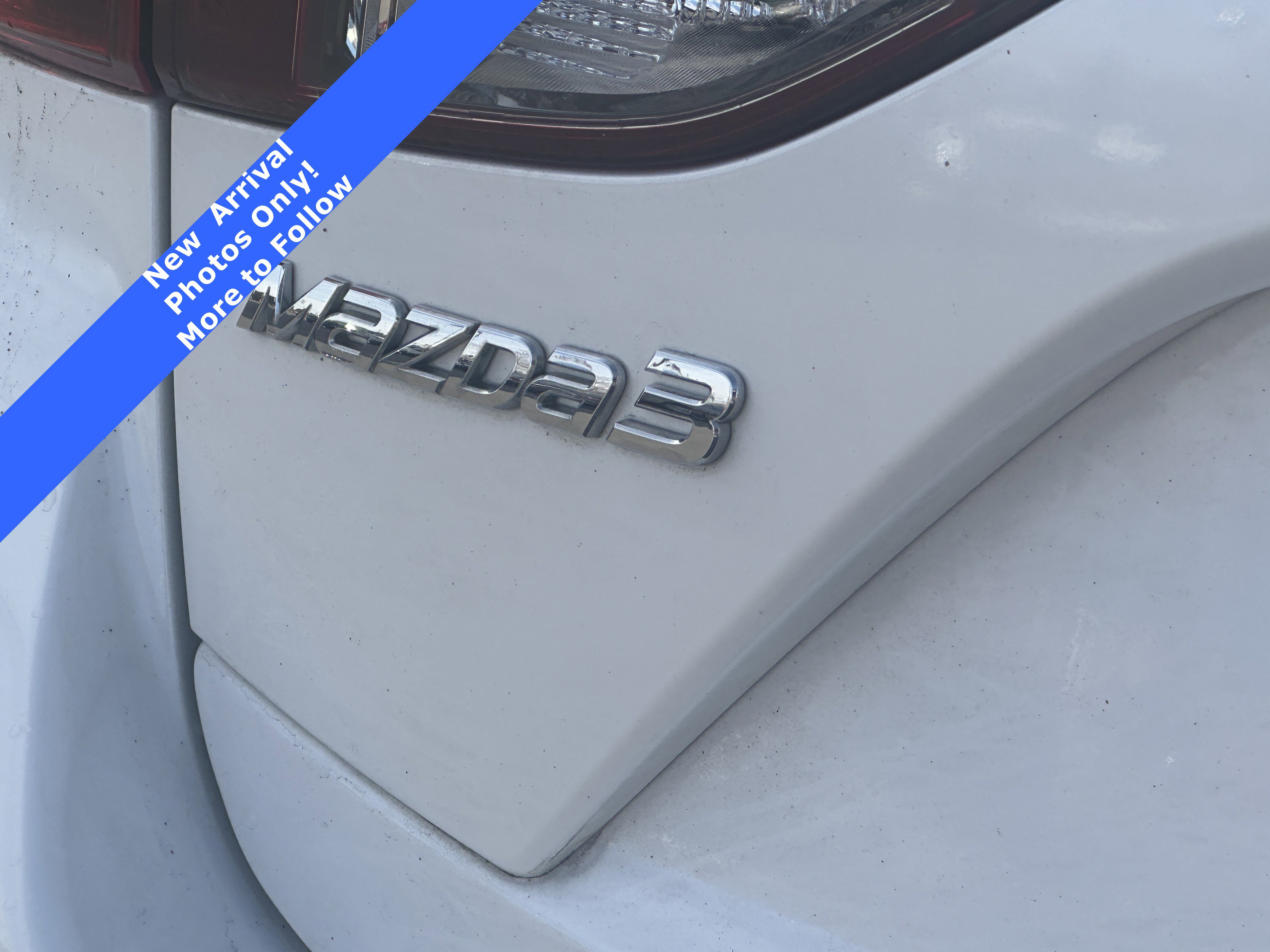 Used 2018 MAZDA MAZDA3 Touring image 8