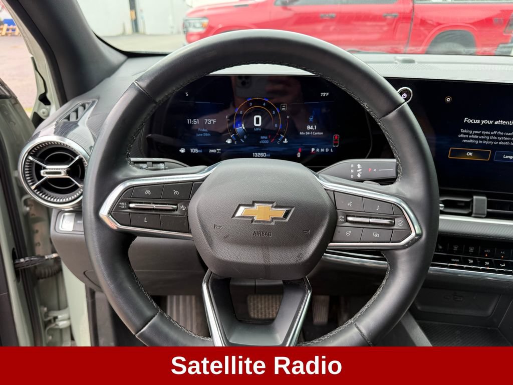 Used 2025 Chevrolet Equinox LT w/ Safety and Technology Package AWD/4WD image 13