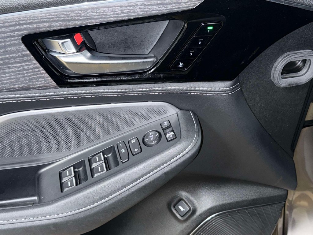 Certified 2026 Acura MDX w/ Advance Package AWD/4WD image 18