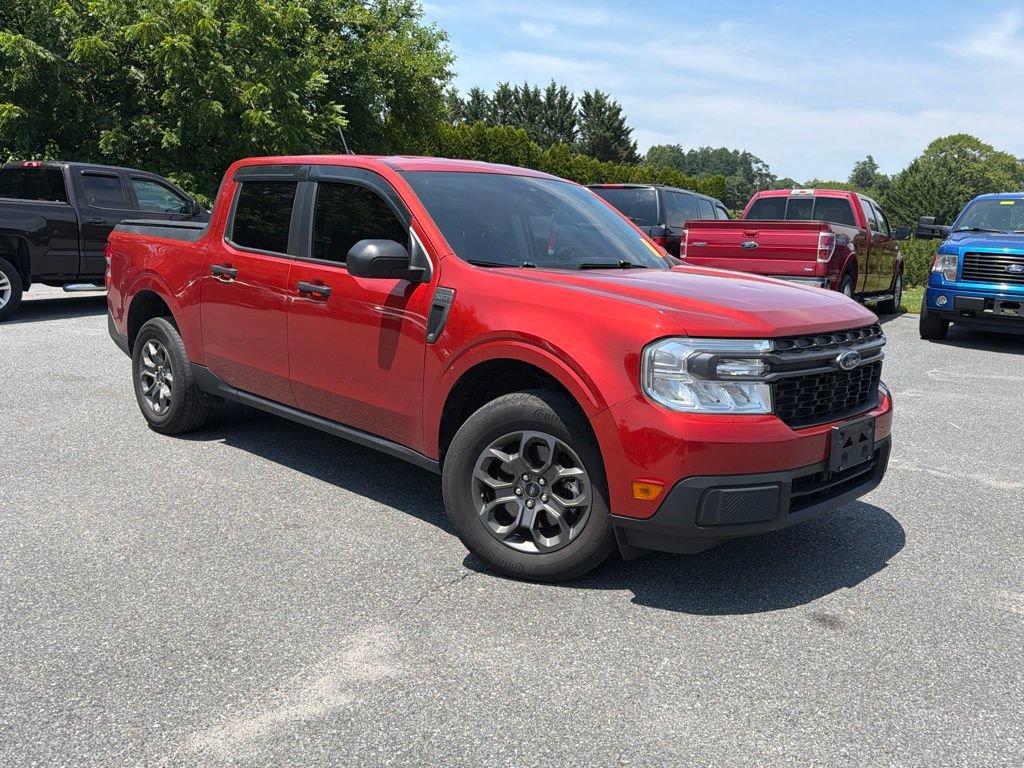 Used 2023 Ford Maverick XLT FWD image 1