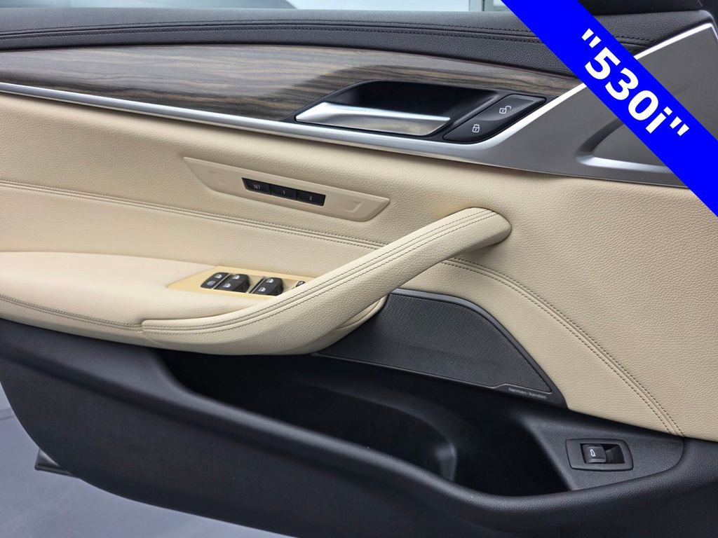 Used 2020 BMW 530i w/ Premium Package image 27