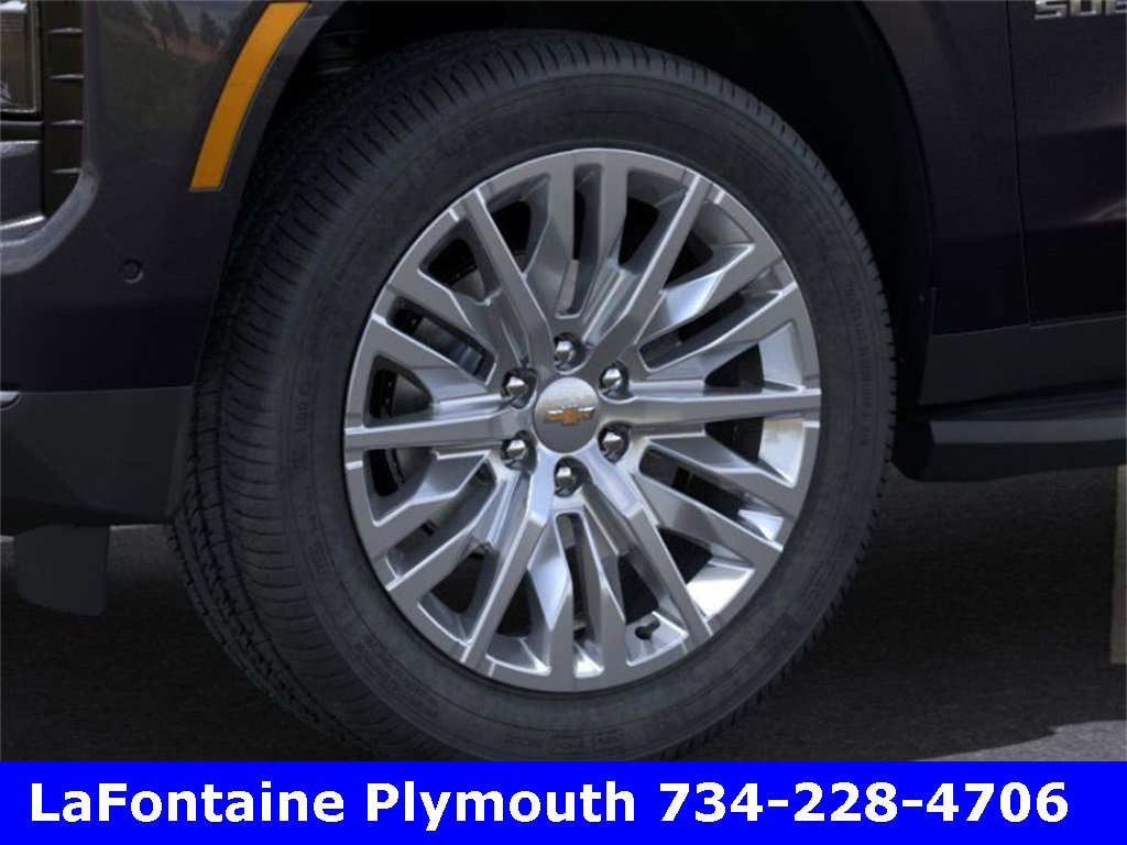 New 2025 Chevrolet Suburban Premier image 9