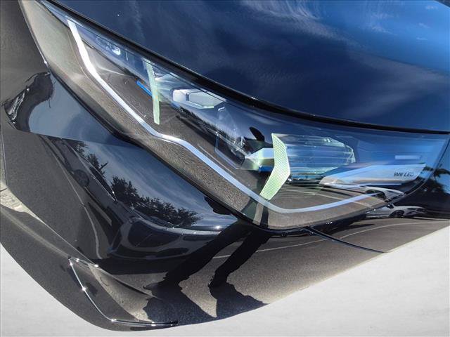 Used 2025 BMW 530i w/ M Sport Package RWD image 8