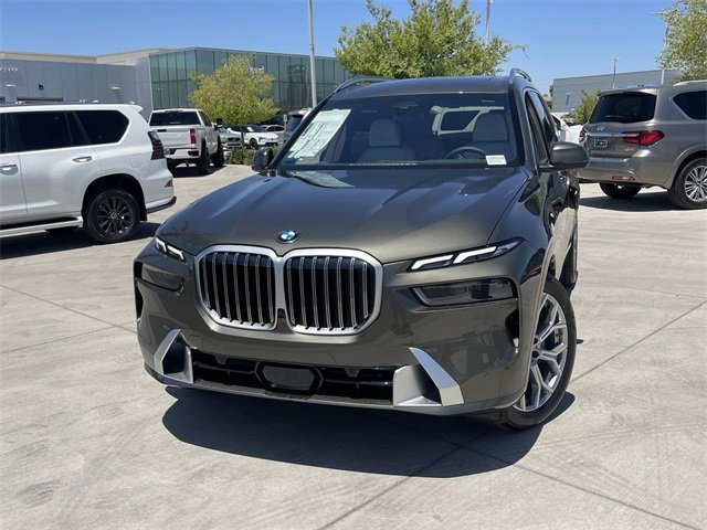 New 2026 BMW X7 xDrive40i image 3