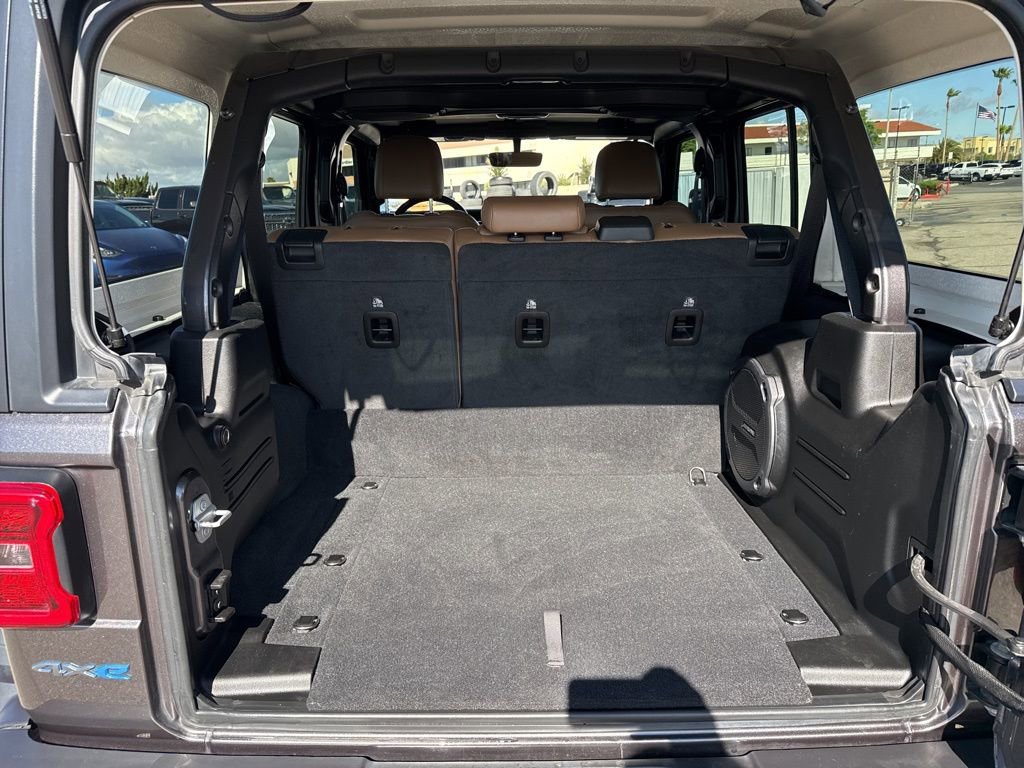 Used 2022 Jeep Wrangler Unlimited Rubicon 4xe image 31