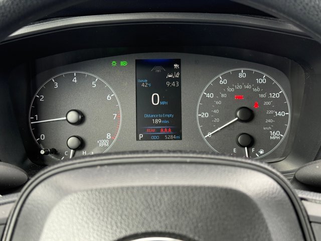 Used 2024 Toyota Corolla Cross L image 19