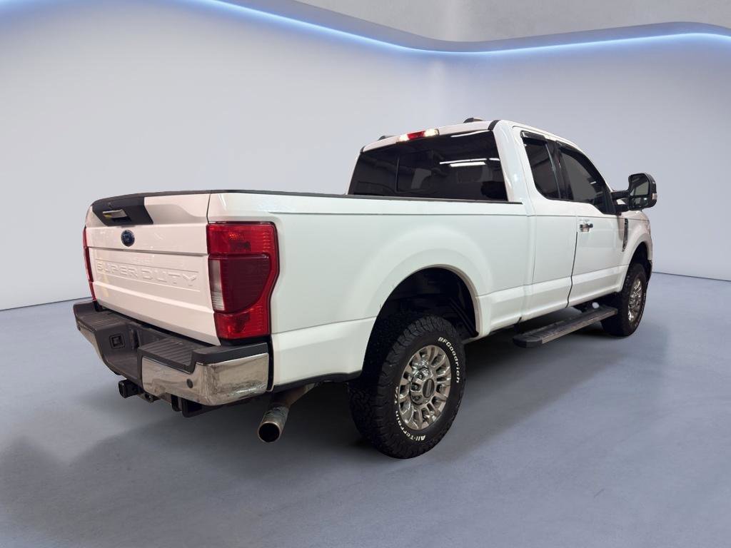 Used 2021 Ford F350 XLT w/ XLT Premium Package image 7