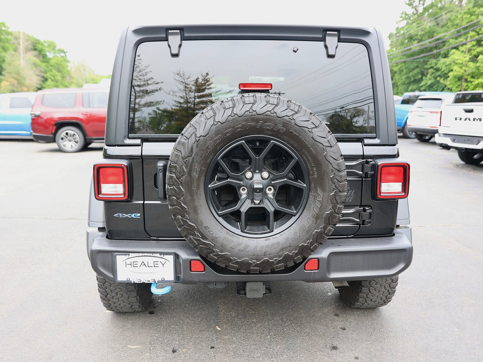 Used 2024 Jeep Wrangler Unlimited AWD/4WD image 6