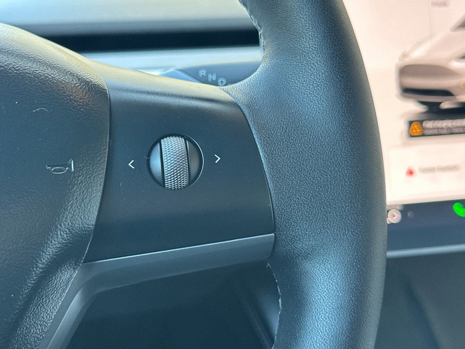 Used 2022 Tesla Model Y Performance AWD/4WD image 28