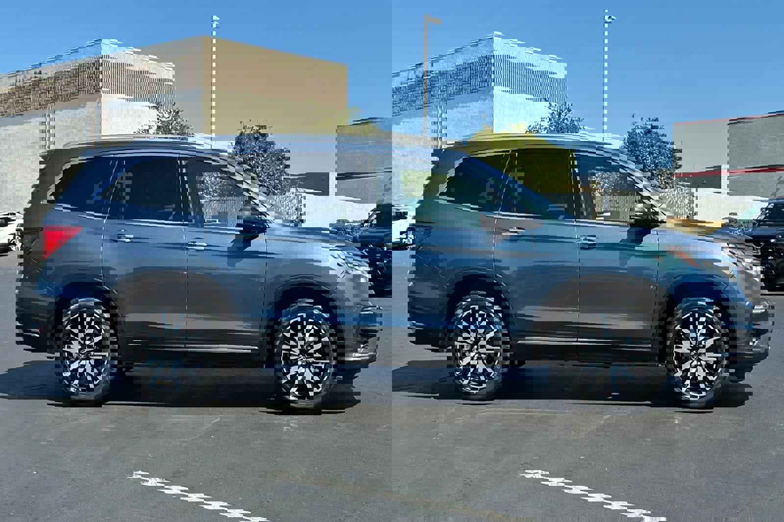 Used 2019 Honda Pilot Touring image 6