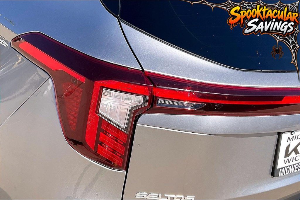 Used 2024 Kia Seltos EX AWD/4WD image 29