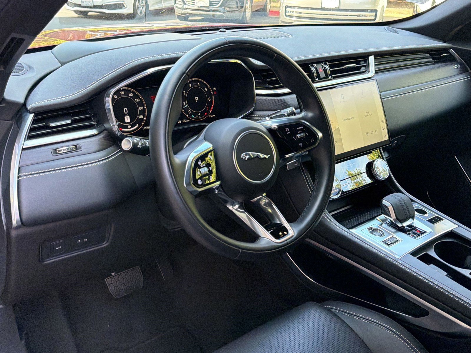 Used 2025 Jaguar F-PACE R-Dynamic S image 4