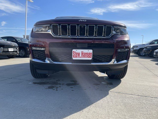 New 2025 Jeep Grand Cherokee L Limited w/ Luxury Tech Group II image 9