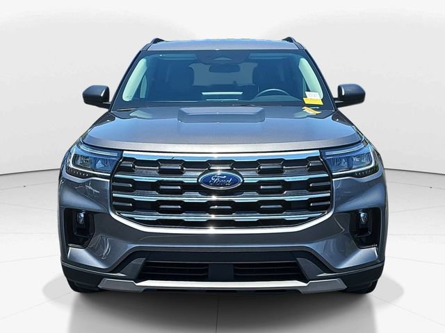 Used 2025 Ford Explorer Active w/ Active Comfort Package RWD image 8